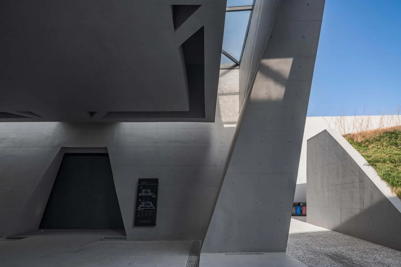 BIM Architecture | Xi'an Qin Shi Huang Mausoleum Museum Bronze Chariots and Horses Museum/Endless Design Studio