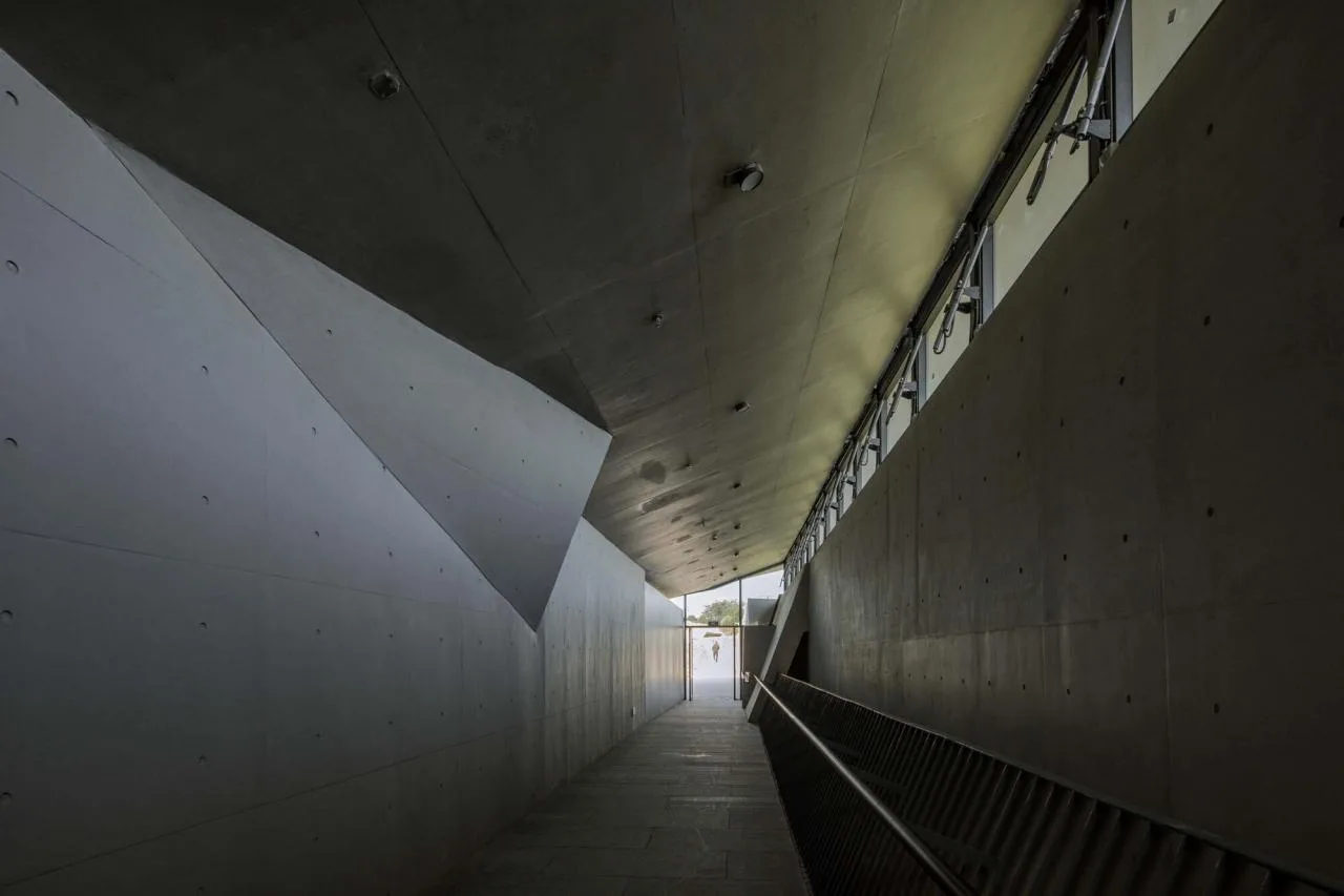 BIM Architecture | Xi'an Qin Shi Huang Mausoleum Museum Bronze Chariots and Horses Museum/Endless Design Studio