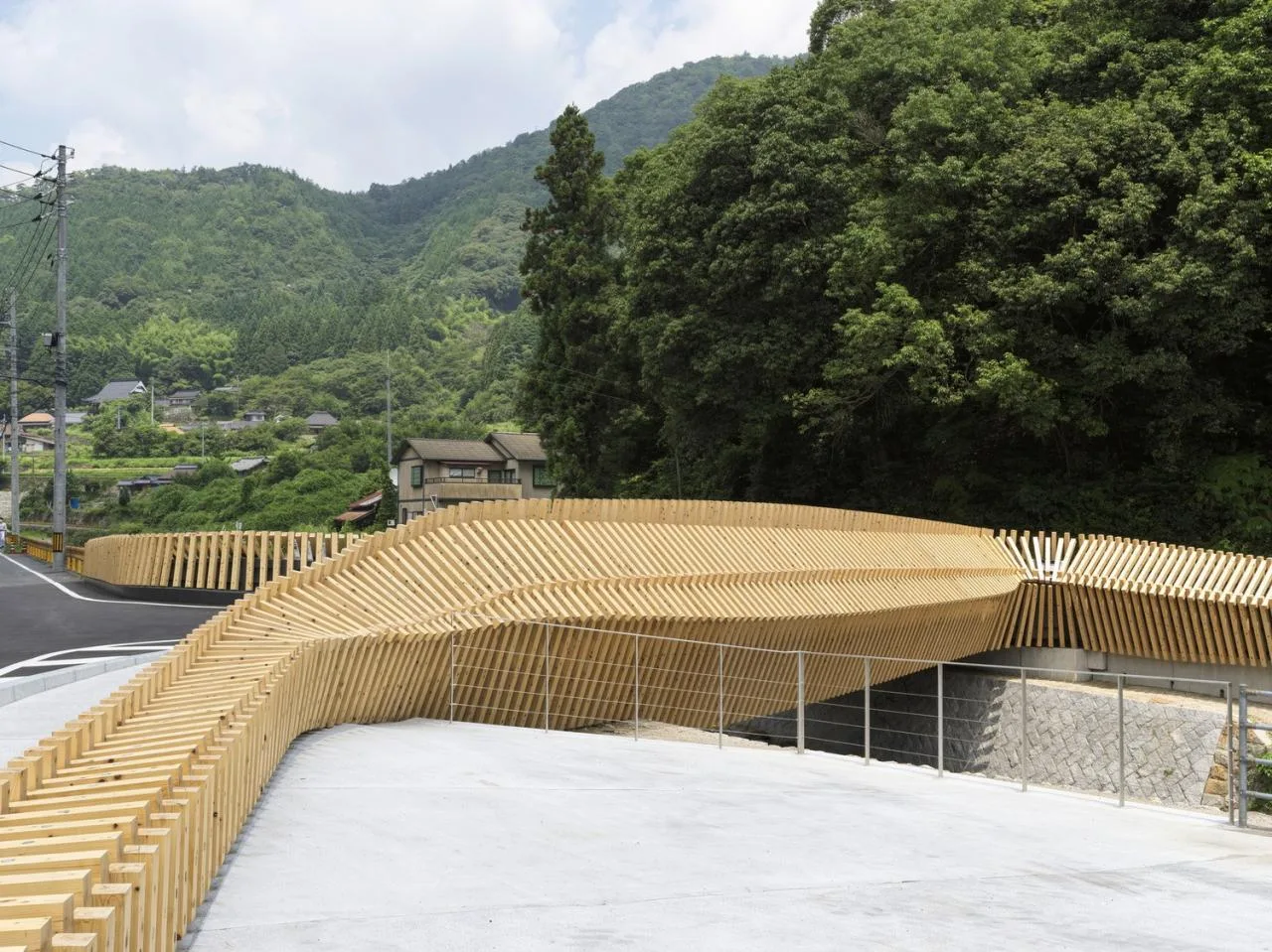 BIM Architecture | Combining Traditional Woodworking Techniques with Modern Computing Technology, Kusugibashi/Kengo Kuma Architecture Urban Design Firm