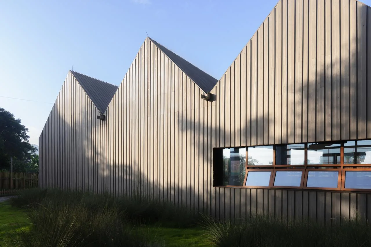 BIM Architecture | A Country Club that Unleashes Nature: JOYBO FARM/Wujian Architectural Design Firm on Jiang Xiaobai's One Acre Three Part Land
