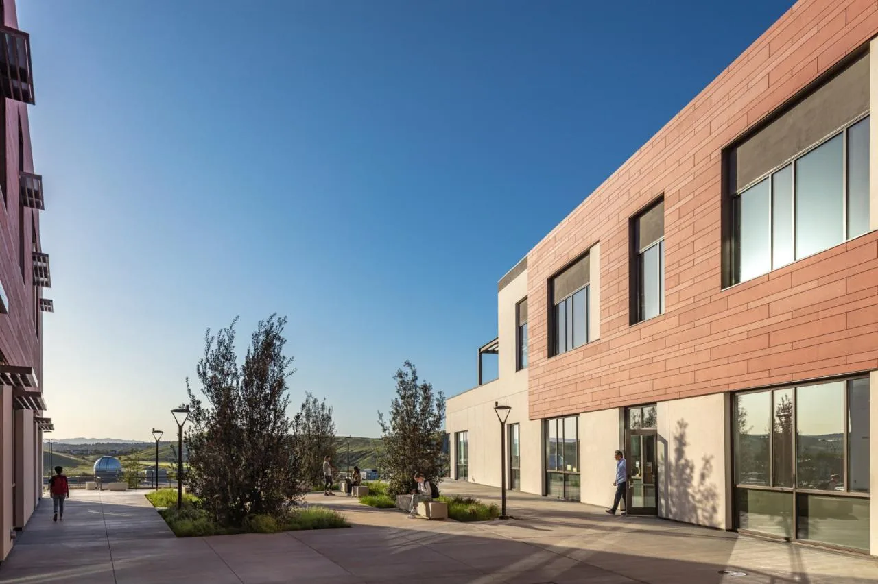 BIM Architecture | Ma'an College Advanced Technology and Applied Science Teaching Building/HED