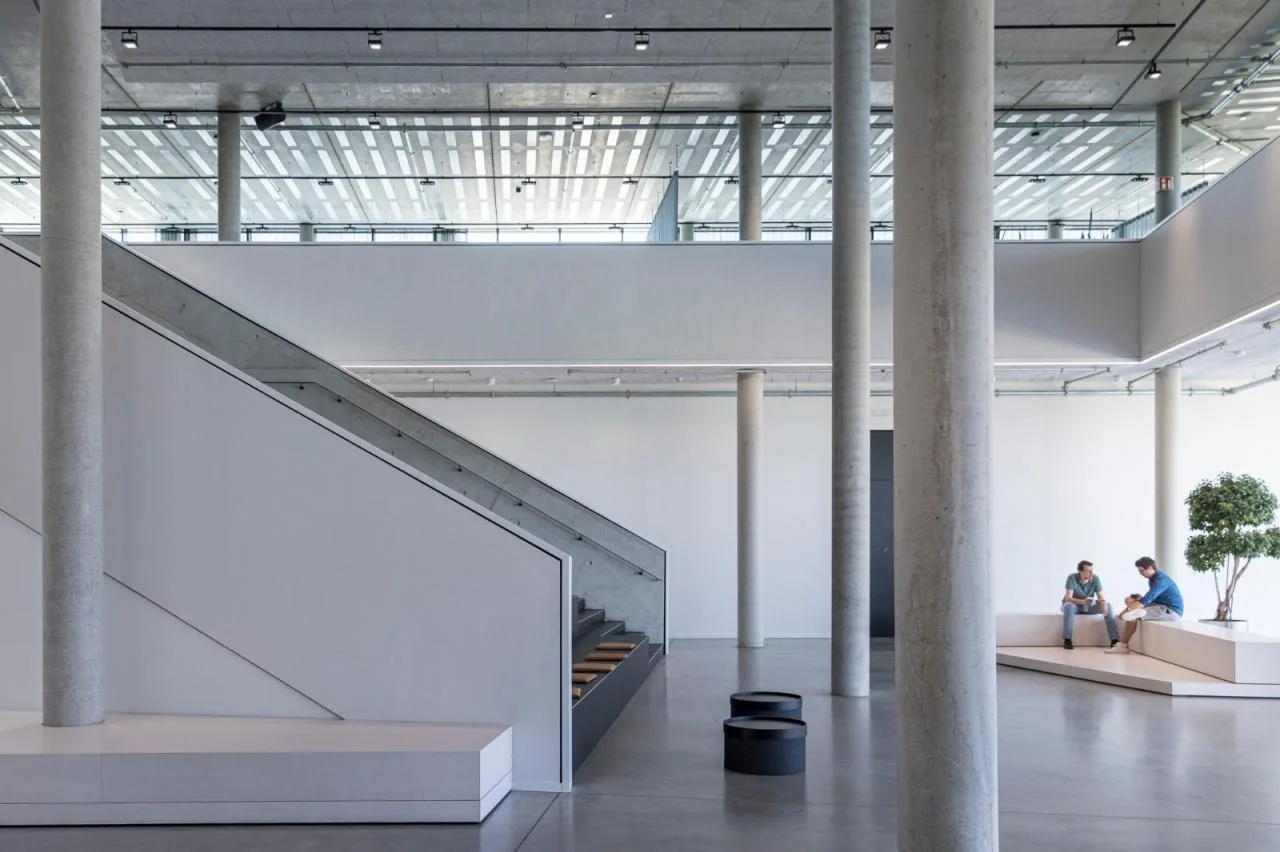 BIM Architecture | Opening and closing curtains following the path of the sun, Baramundi Headquarters/Haiyin Architecture