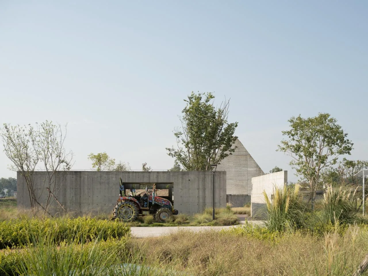 BIM Architecture | A Country Club that Unleashes Nature: JOYBO FARM/Wujian Architectural Design Firm on Jiang Xiaobai's One Acre Three Part Land