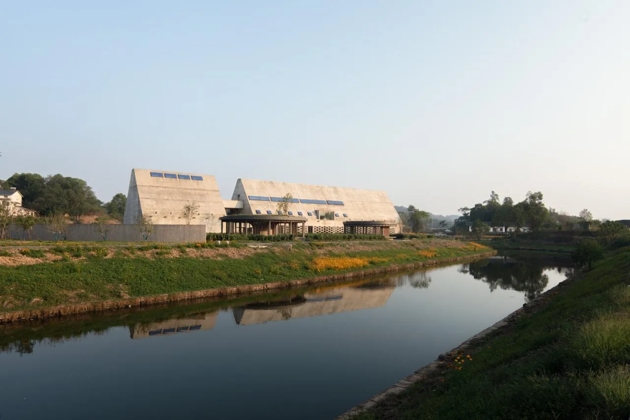 BIM Architecture | A Country Club that Unleashes Nature: JOYBO FARM/Wujian Architectural Design Firm on Jiang Xiaobai's One Acre Three Part Land