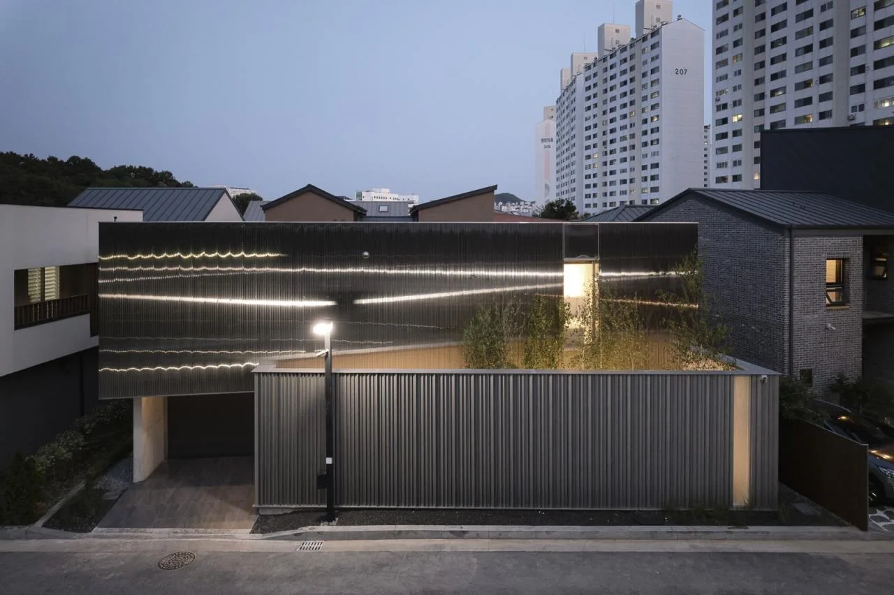 BIM Architecture | Twisted Space Creation, Metal Facade Residential/Archirie