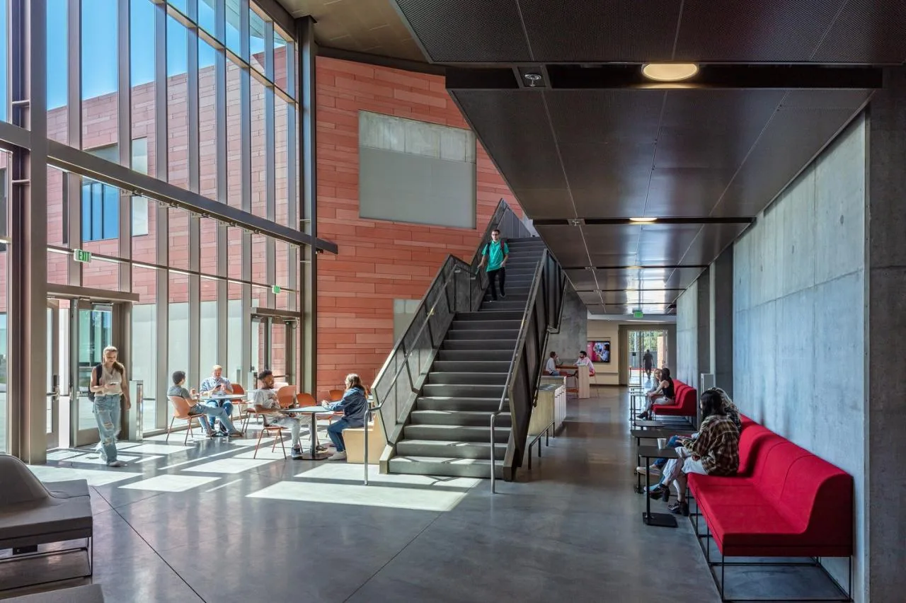 BIM Architecture | Ma'an College Advanced Technology and Applied Science Teaching Building/HED