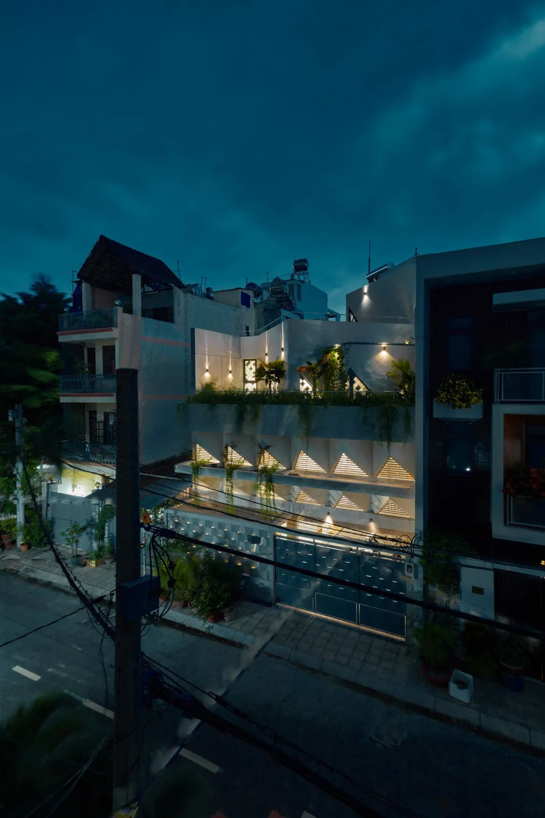 BIM Architecture | Triangle Home/Khuon Studio