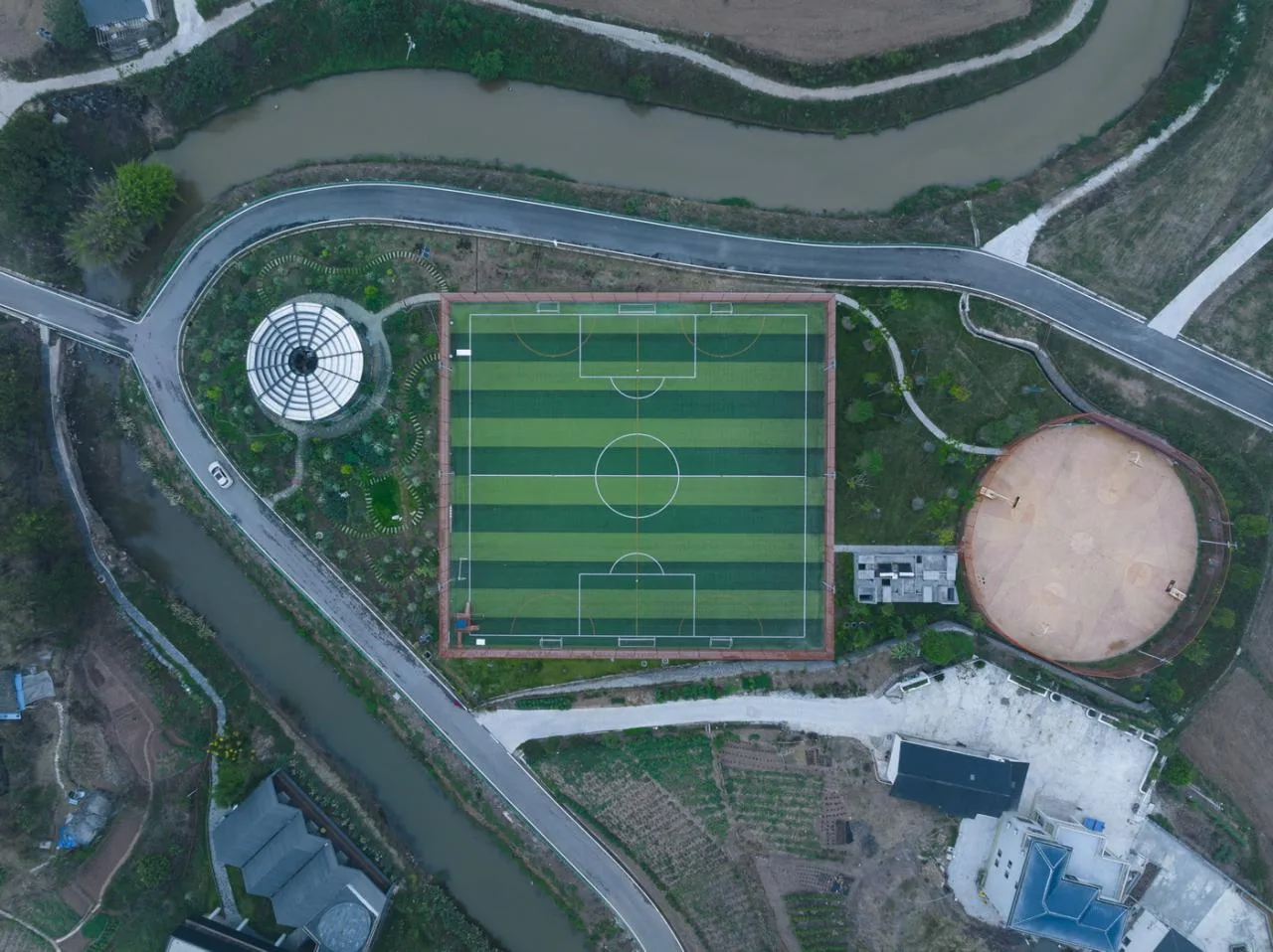BIM Architecture | A Country Club that Unleashes Nature: JOYBO FARM/Wujian Architectural Design Firm on Jiang Xiaobai's One Acre Three Part Land