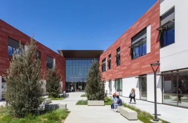 BIM Architecture: Ma'an College Advanced Technology and Applied Science Teaching Facility by HED-BIM WORLD