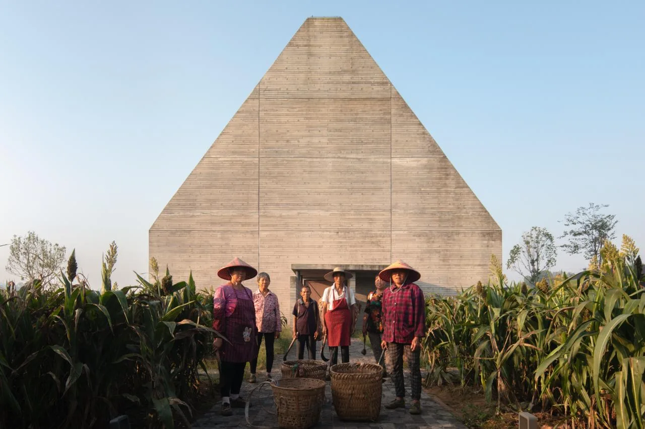 BIM Architecture | A Country Club that Unleashes Nature: JOYBO FARM/Wujian Architectural Design Firm on Jiang Xiaobai's One Acre Three Part Land