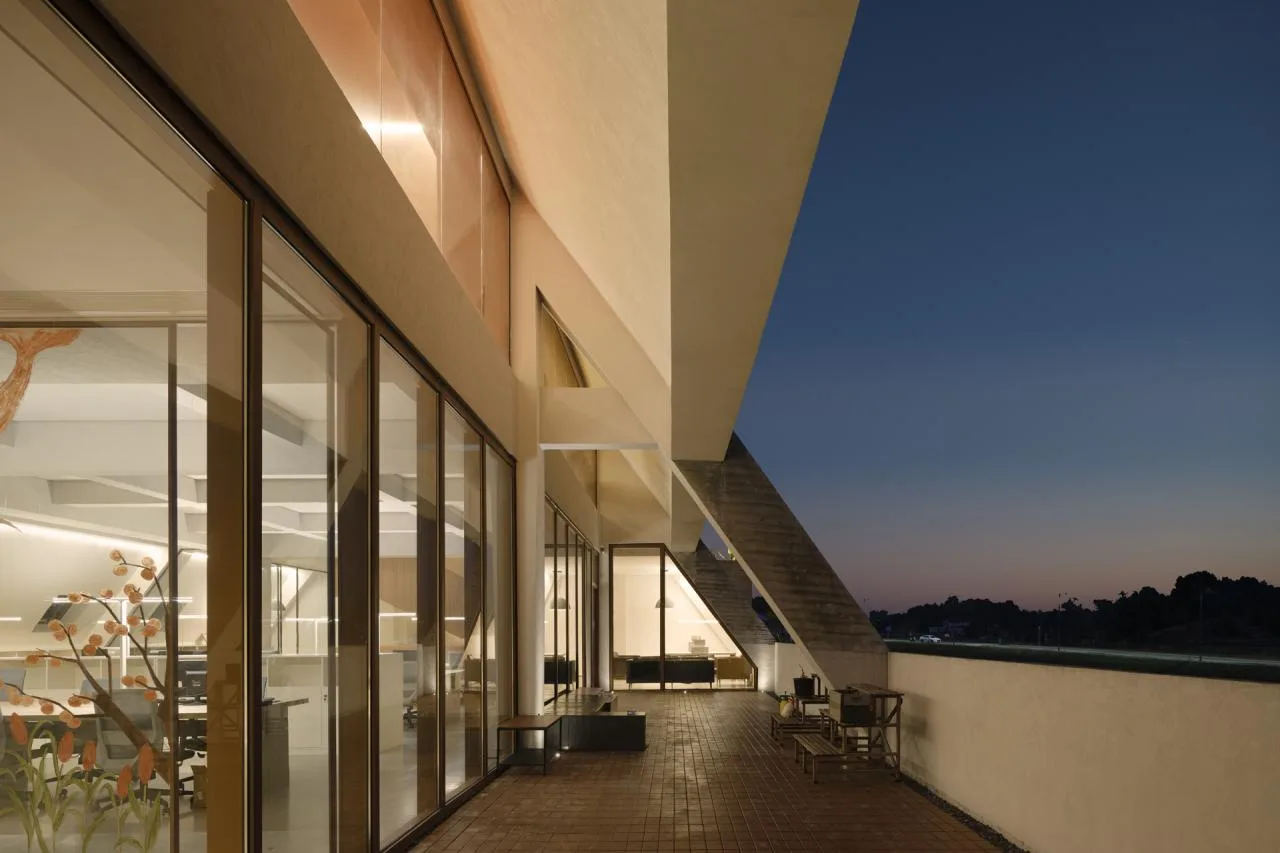 BIM Architecture | A Country Club that Unleashes Nature: JOYBO FARM/Wujian Architectural Design Firm on Jiang Xiaobai's One Acre Three Part Land