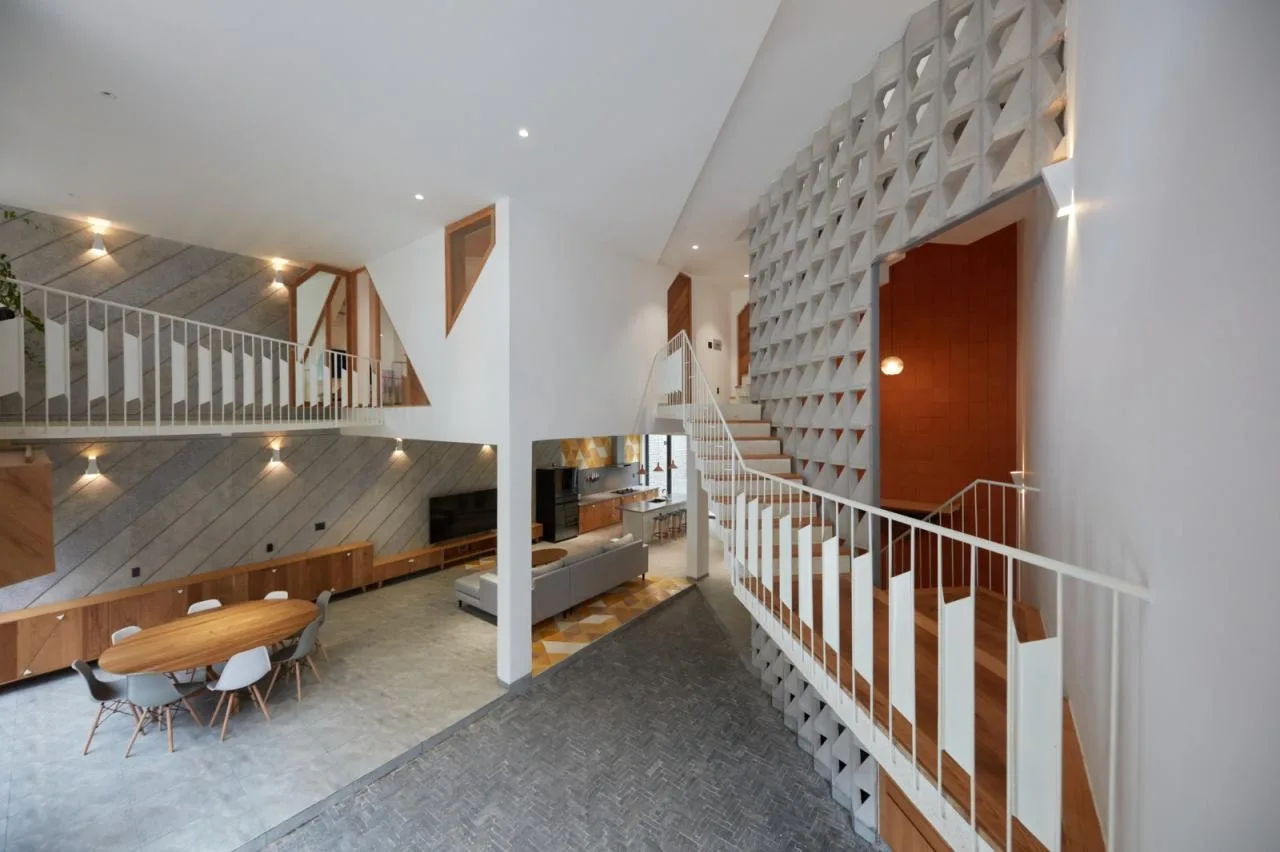 BIM Architecture | Triangle Home/Khuon Studio