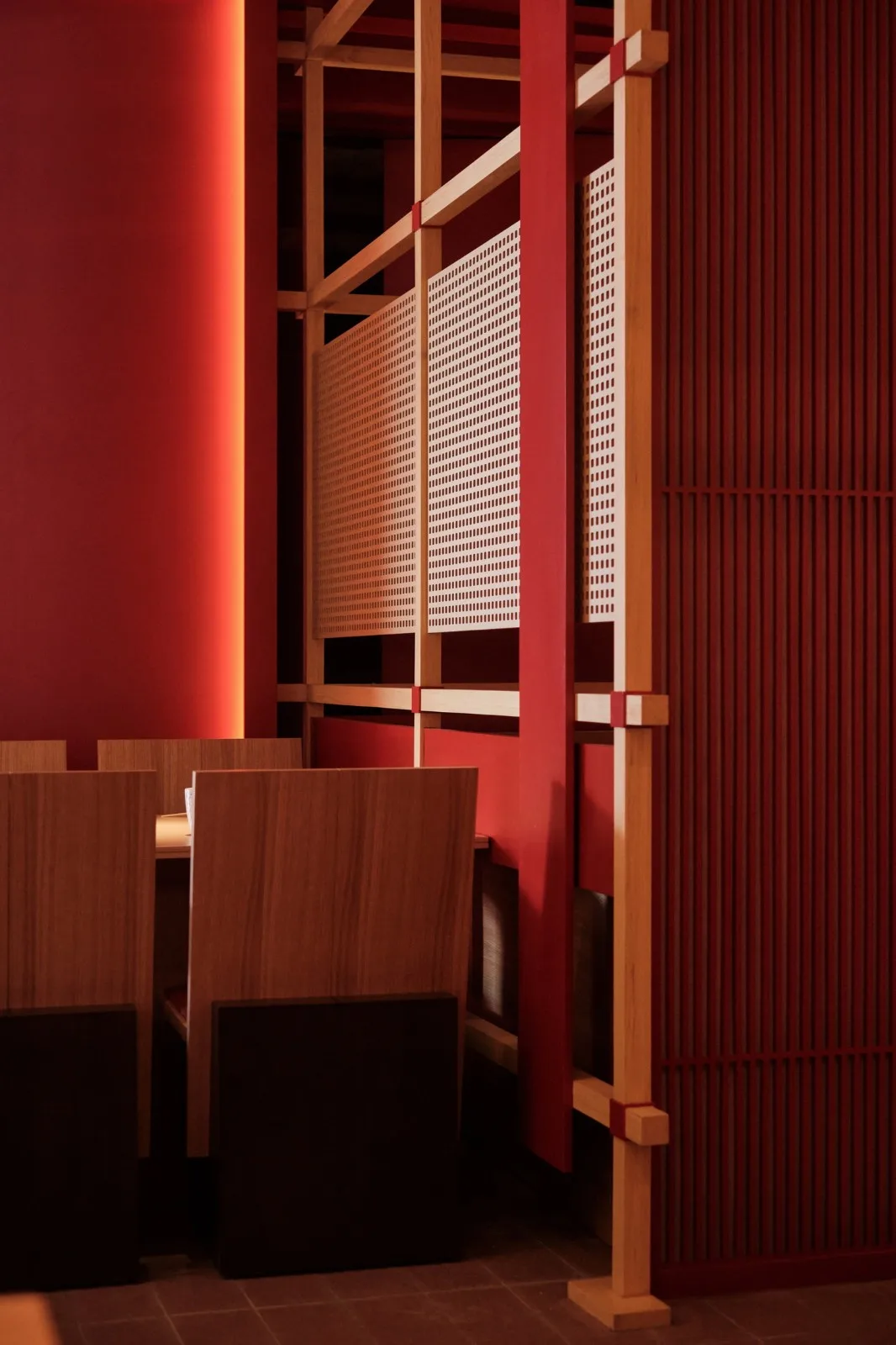 BIM Architecture | Red Wine Market on the Street Corner: Niaoyan Burn/TRIOSTUDIO Sanlishe