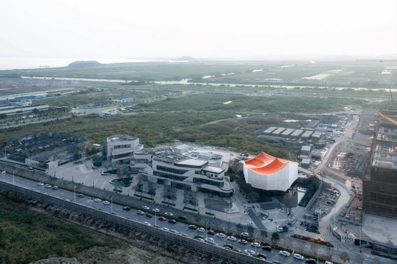 BIM Architecture | Flying Red Mountain/Wutopia Lab
