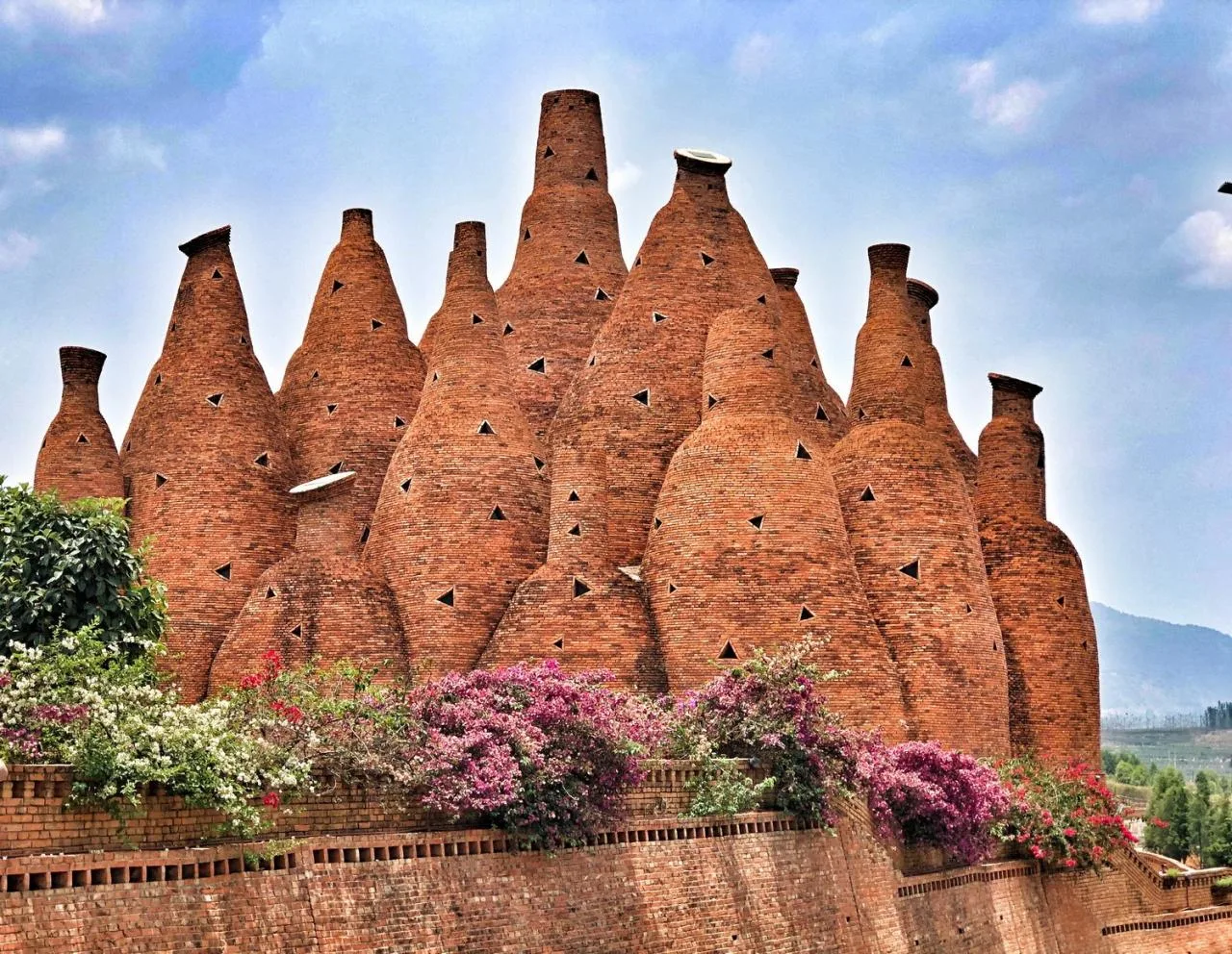 BIM Architecture | Red Stone Array, Yunnan Dongfeng Yun Art Center/Meng Fanhao