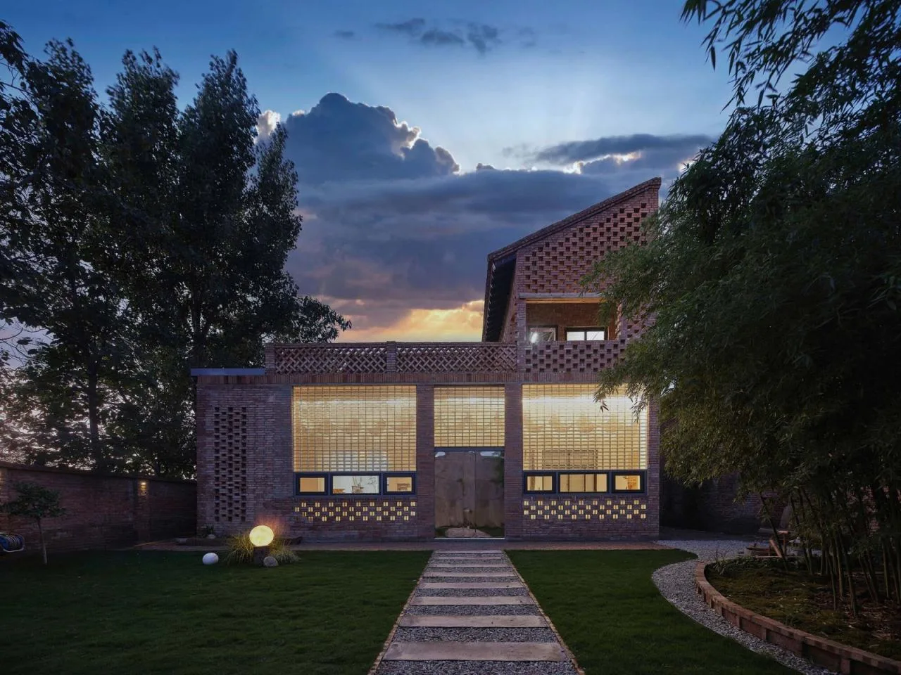 BIM Architecture | Weinan Bayi Village Glass Brick House/Xi'an University of Architecture and Technology Design and Research Institute