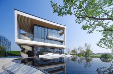 BIM Architecture: Designing a Jiangnan Water Town-Style Industrial Park at the Heart of the Yangtze River Delta by Sanyi Architecture-BIM WORLD
