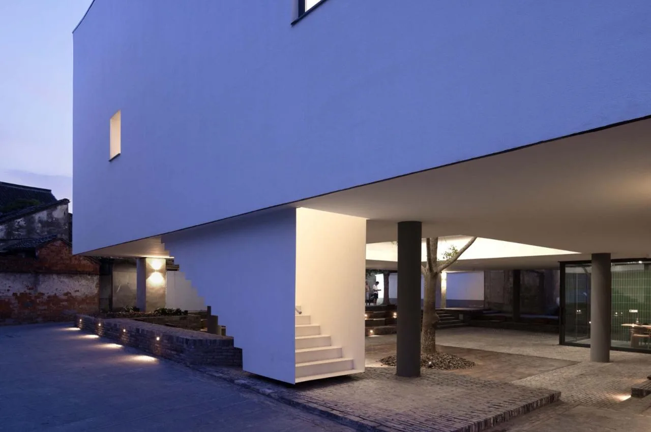 BIM Architecture | Meeting Room in Bache School Town/Proper Design
