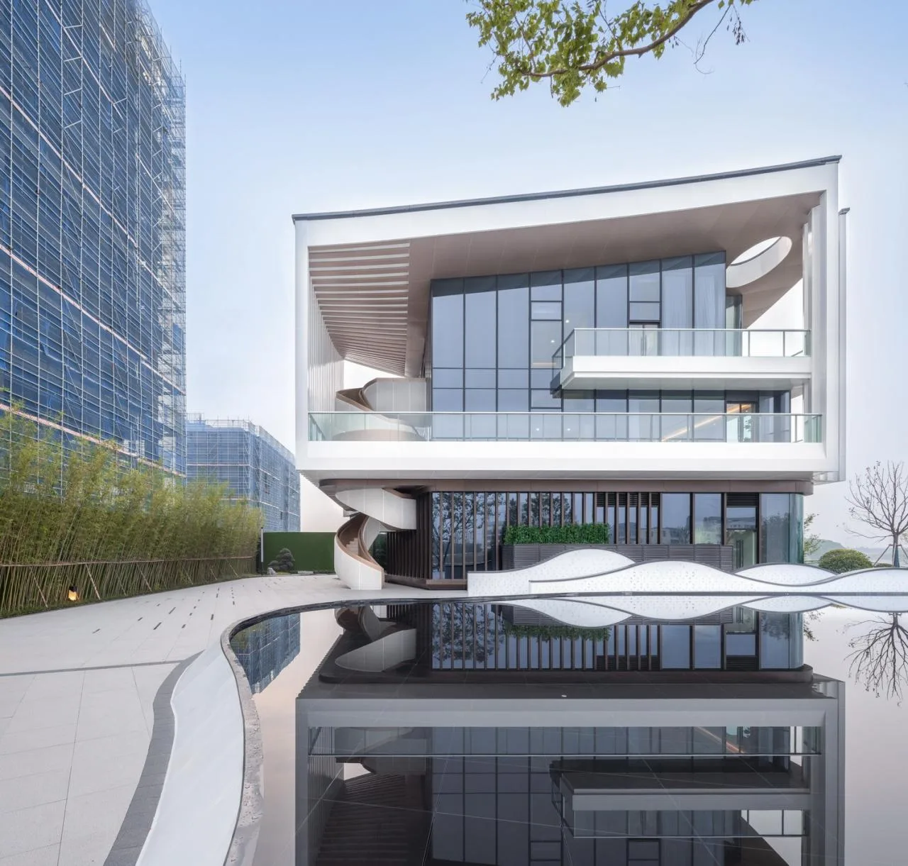 BIM Architecture | Yangtze River Delta Science and Technology Dahuangxin Research Institute: Creating a Jiangnan Water Town style Characteristic Industrial Park/Sanyi Architecture at the 'Origin' of the Yangtze River Delta