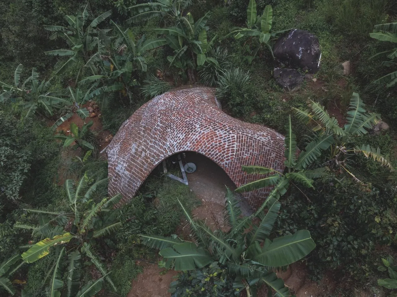 BIM architecture | Thin shell dome structure cowshed/Rnd Earth
