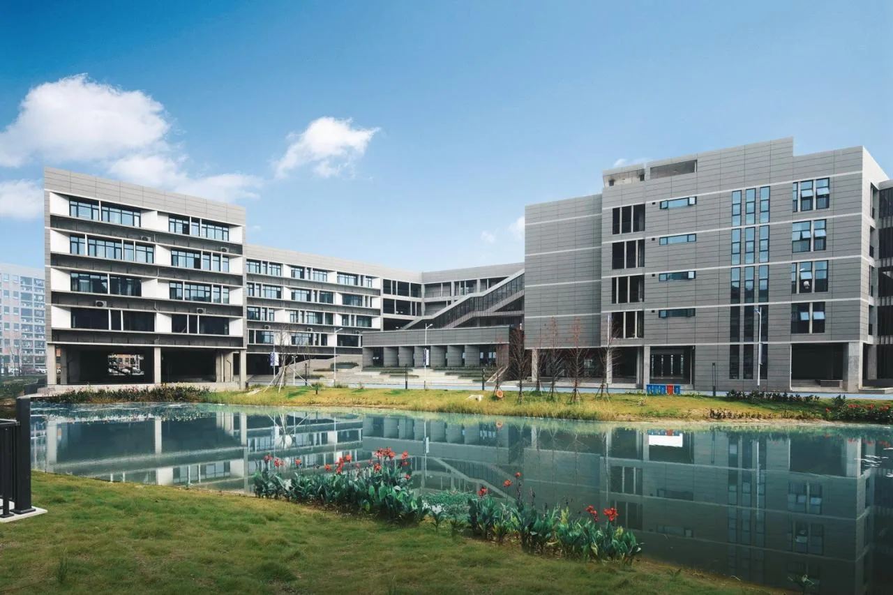 BIM Architecture | Xingshan Leshui Shuzihua: Changjiang Art Engineering Vocational College 3 # Teaching and Training Building/Hubei Jianyifeng Engineering Design Co., Ltd