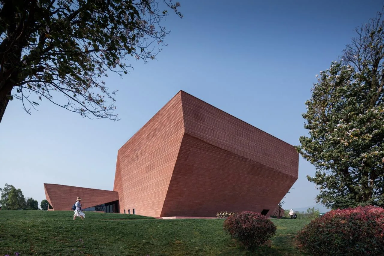 BIM Architecture | Red Stone Array, Yunnan Dongfeng Yun Art Center/Meng Fanhao
