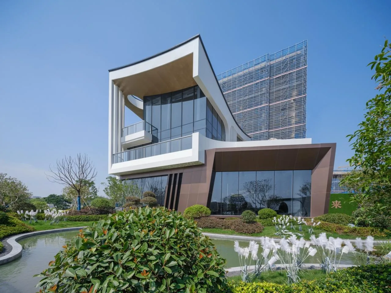 BIM Architecture | Yangtze River Delta Science and Technology Dahuangxin Research Institute: Creating a Jiangnan Water Town style Characteristic Industrial Park/Sanyi Architecture at the 'Origin' of the Yangtze River Delta