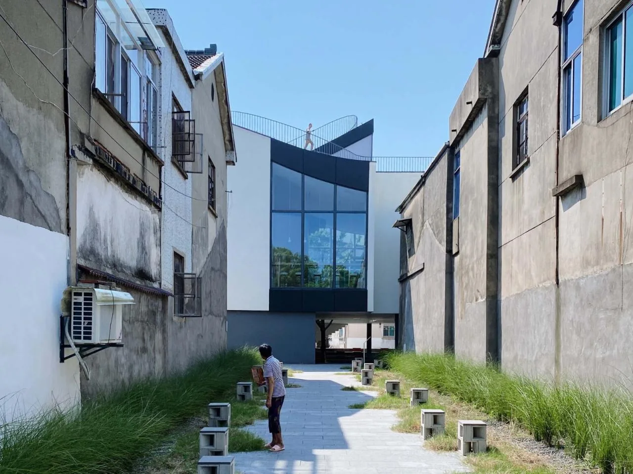 BIM Architecture | Meeting Room in Bache School Town/Proper Design