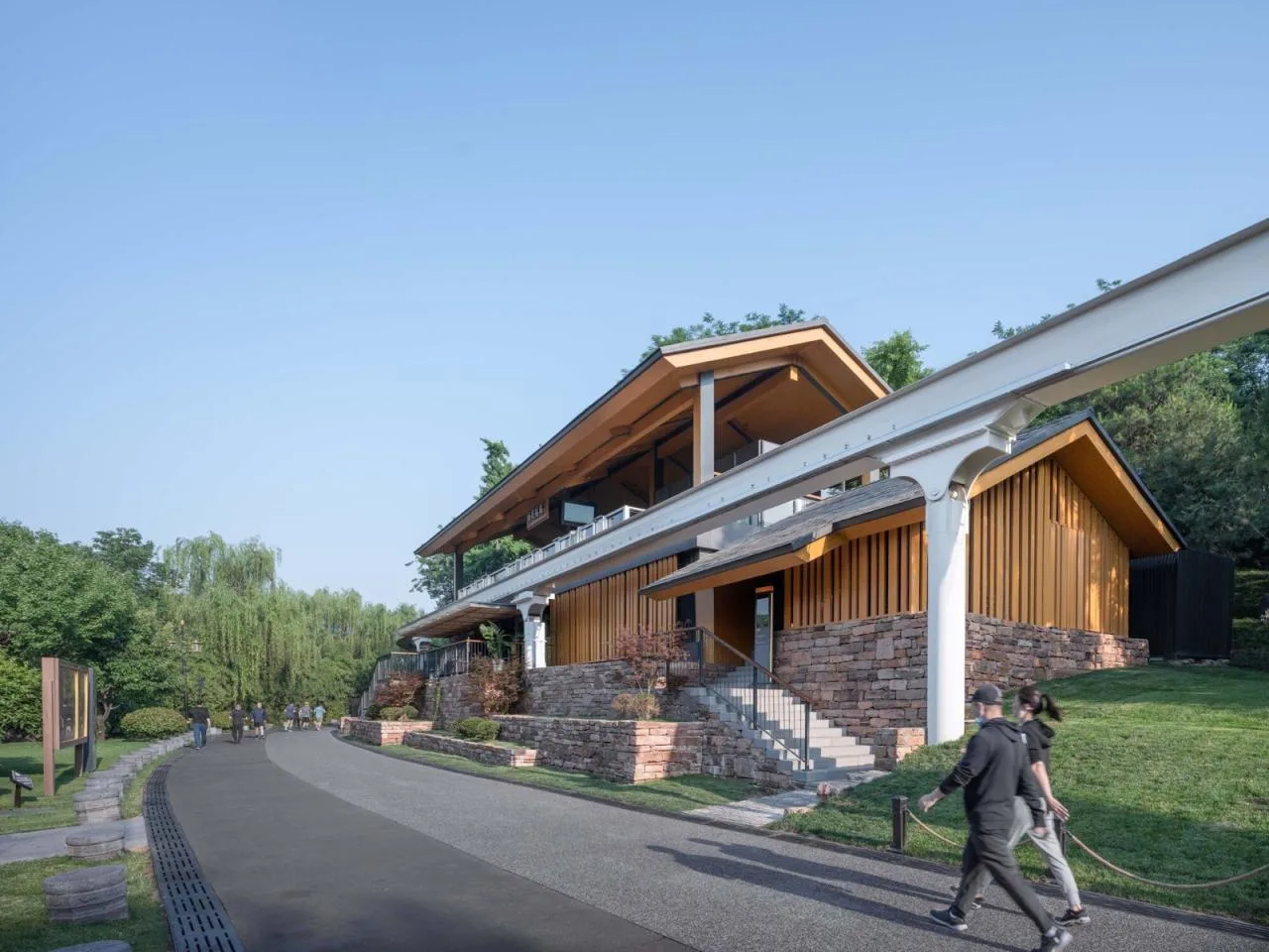 BIM Architecture | Qujiang Tourism Light Rail Station Renovation and Upgrading/Shanghai Bingren Architectural Firm