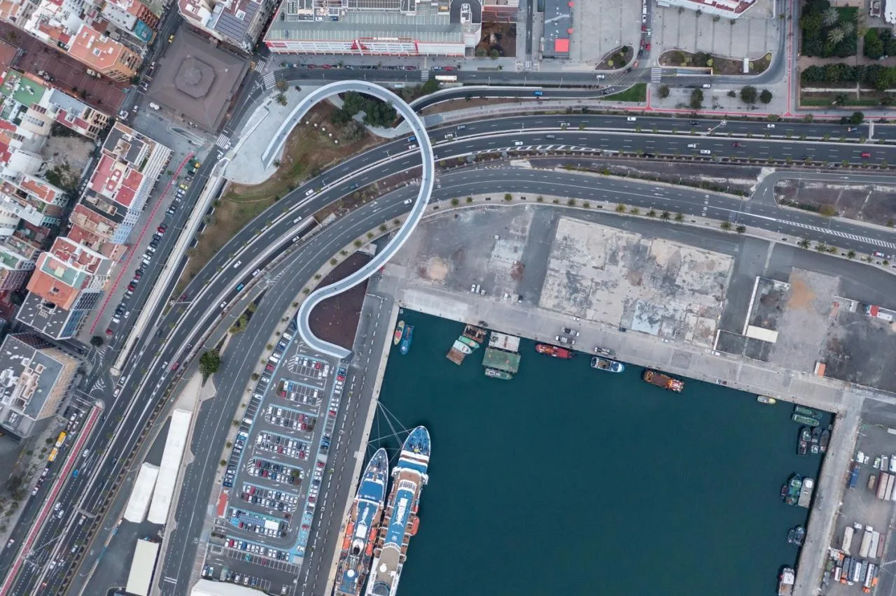 BIM Architecture | Floating Pedestrian Bridge, Onda Atl á ntica Bridge/Onda Arquitectura