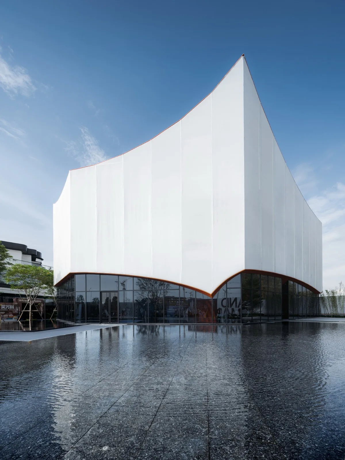 BIM Architecture | Flying Red Mountain/Wutopia Lab