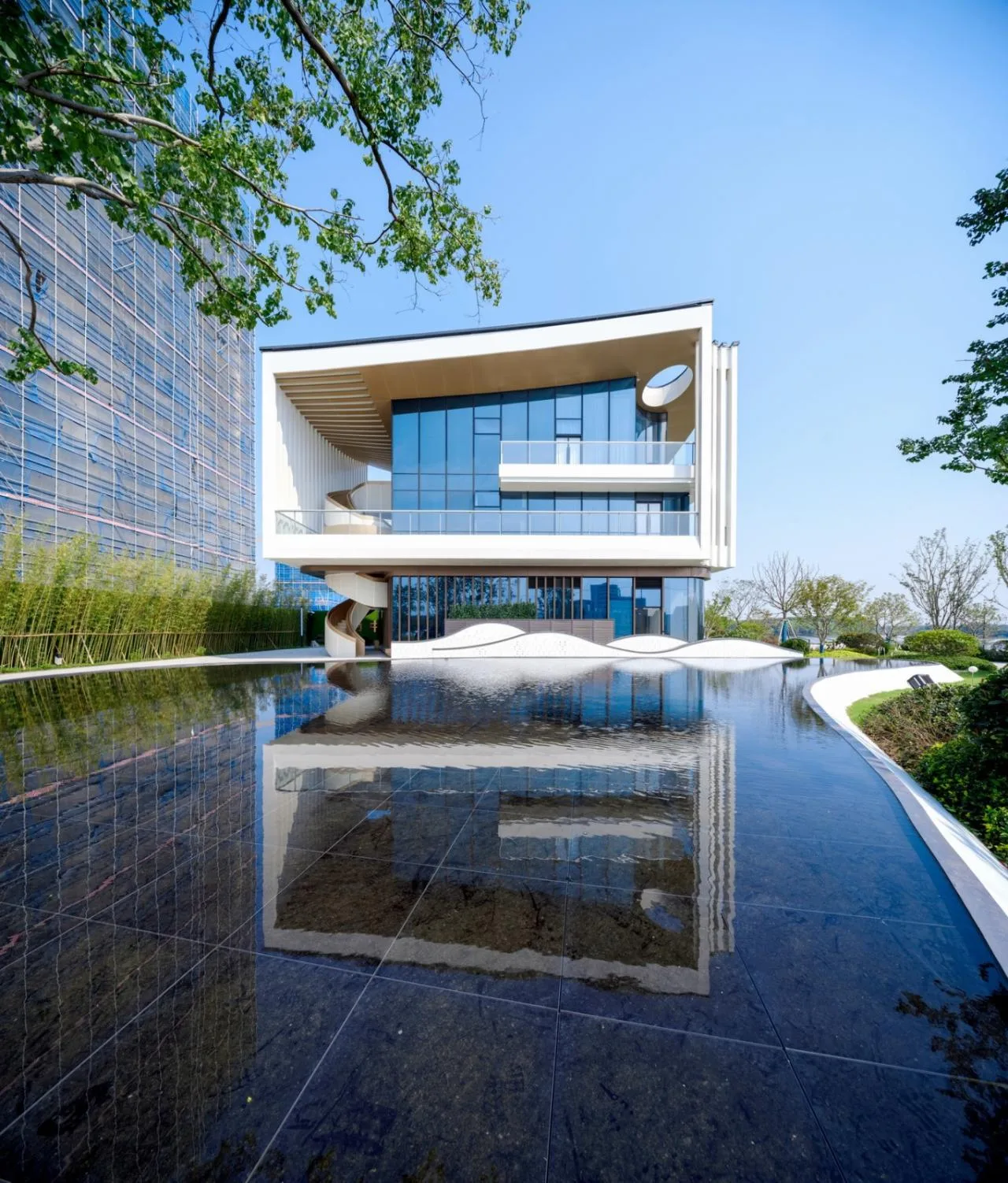 BIM Architecture | Yangtze River Delta Science and Technology Dahuangxin Research Institute: Creating a Jiangnan Water Town style Characteristic Industrial Park/Sanyi Architecture at the 'Origin' of the Yangtze River Delta