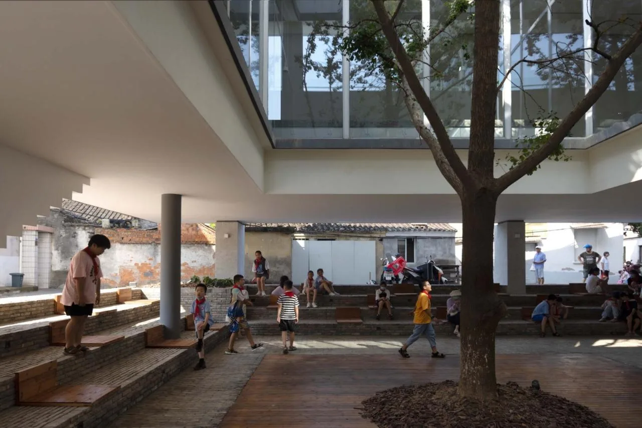 BIM Architecture | Meeting Room in Bache School Town/Proper Design
