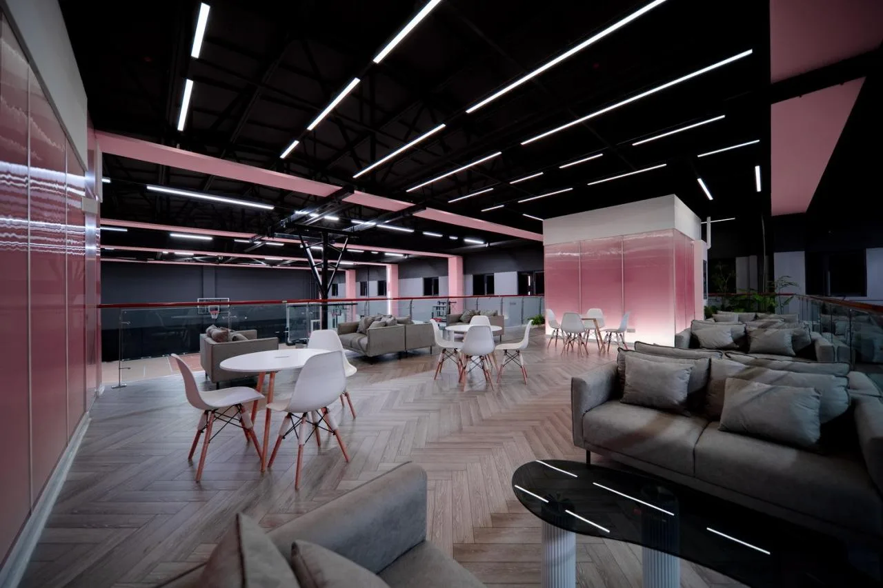 BIM Architecture | Girl's Heart Basketball Hall: Element Sports Basketball Hall Olive Tree Store, Kunming/Pingjie Design