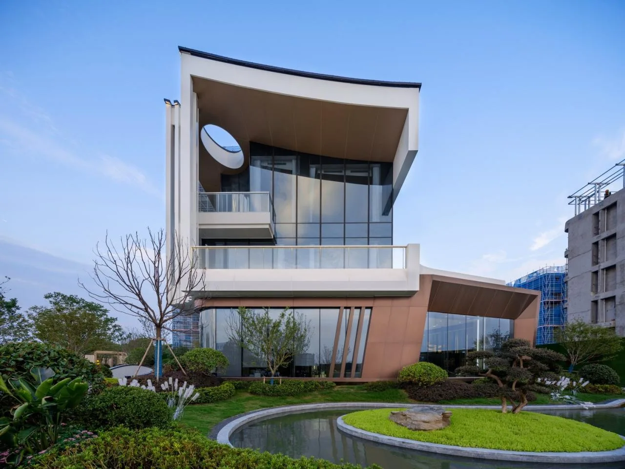 BIM Architecture | Yangtze River Delta Science and Technology Dahuangxin Research Institute: Creating a Jiangnan Water Town style Characteristic Industrial Park/Sanyi Architecture at the 'Origin' of the Yangtze River Delta