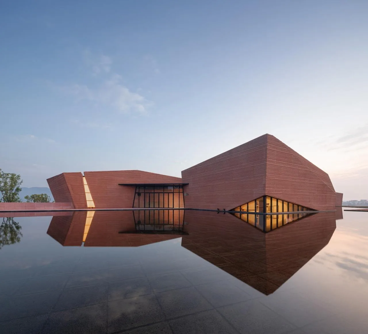 BIM Architecture | Red Stone Array, Yunnan Dongfeng Yun Art Center/Meng Fanhao