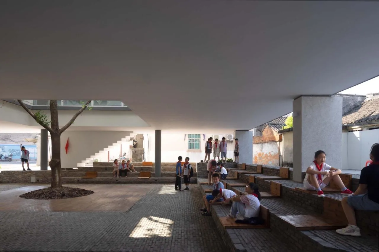 BIM Architecture | Meeting Room in Bache School Town/Proper Design