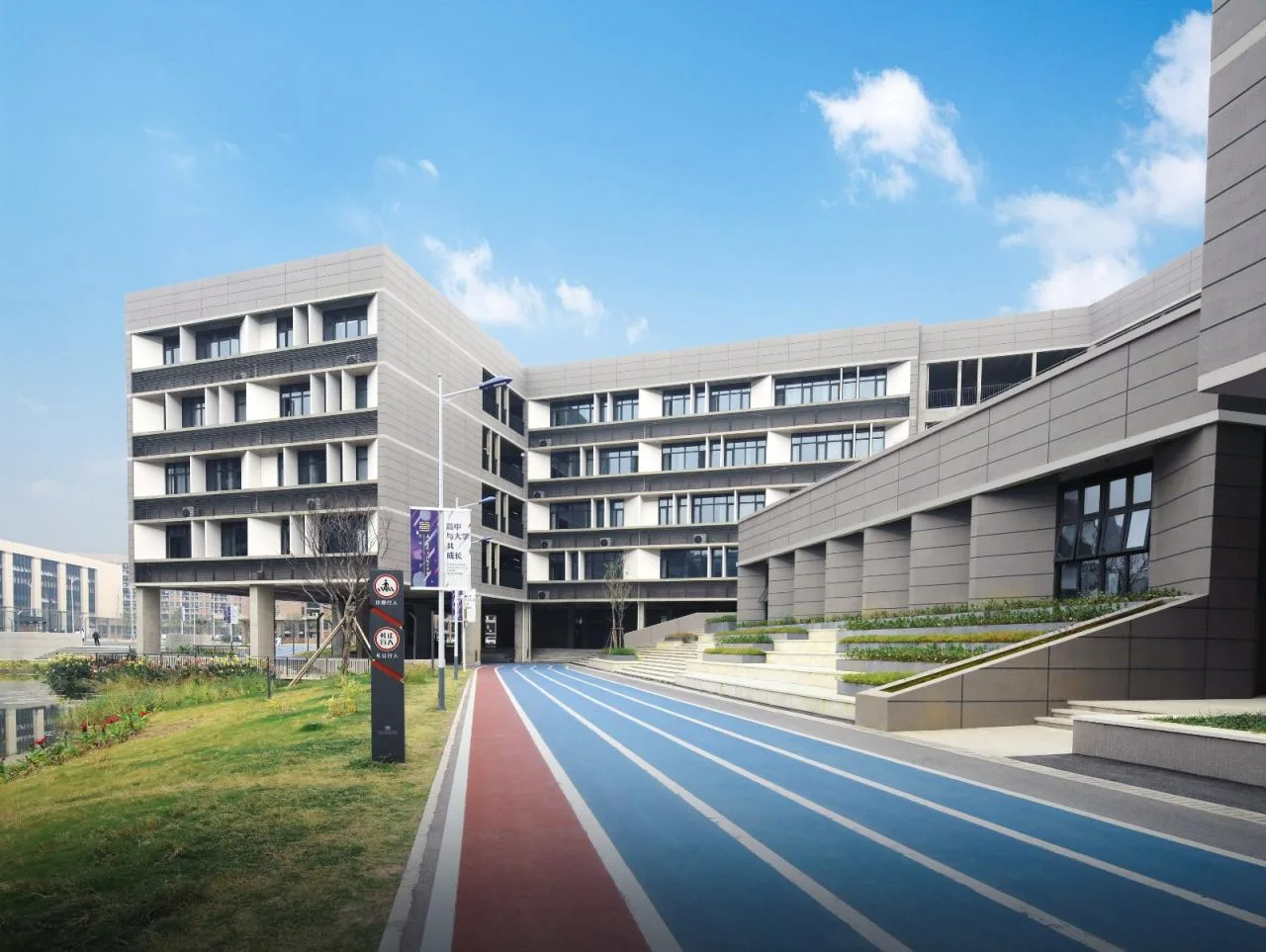 BIM Architecture | Xingshan Leshui Shuzihua: Changjiang Art Engineering Vocational College 3 # Teaching and Training Building/Hubei Jianyifeng Engineering Design Co., Ltd