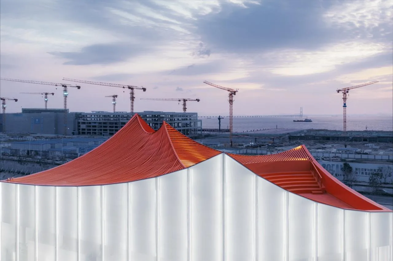 BIM Architecture | Flying Red Mountain/Wutopia Lab