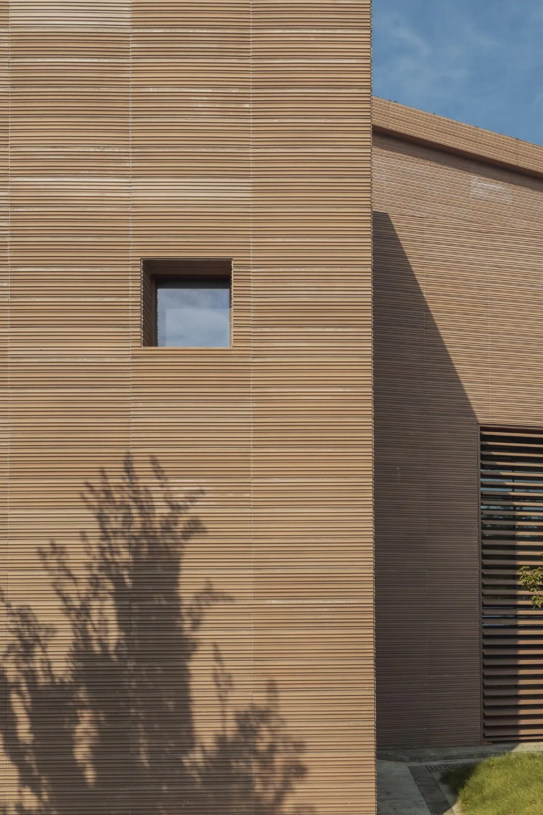BIM Architecture | Overlaying Emotions, Building Architecture: Tongguan Kiln Site Museum/Luo Jin Studio