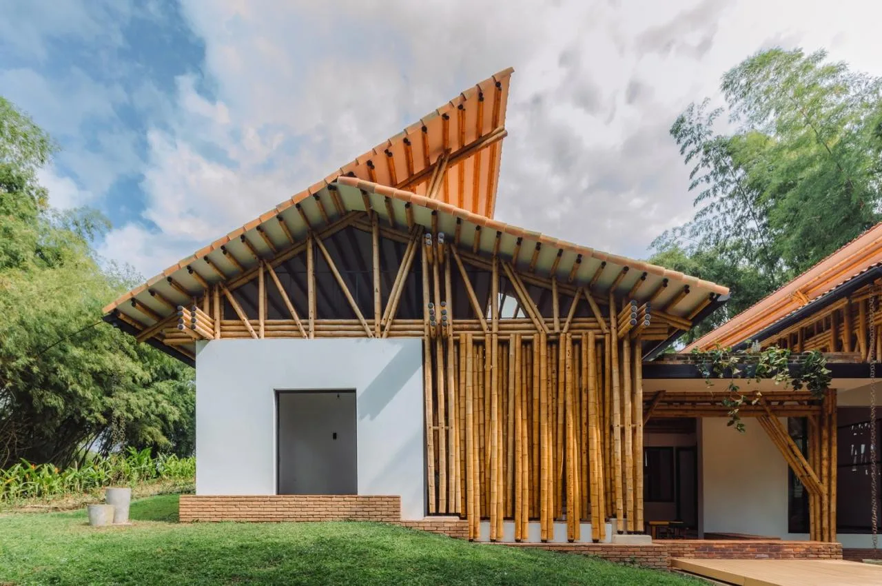 BIM Architecture | Surrounding Bamboo Grove, Milguaduas Residential/Ritmo Arquitectos