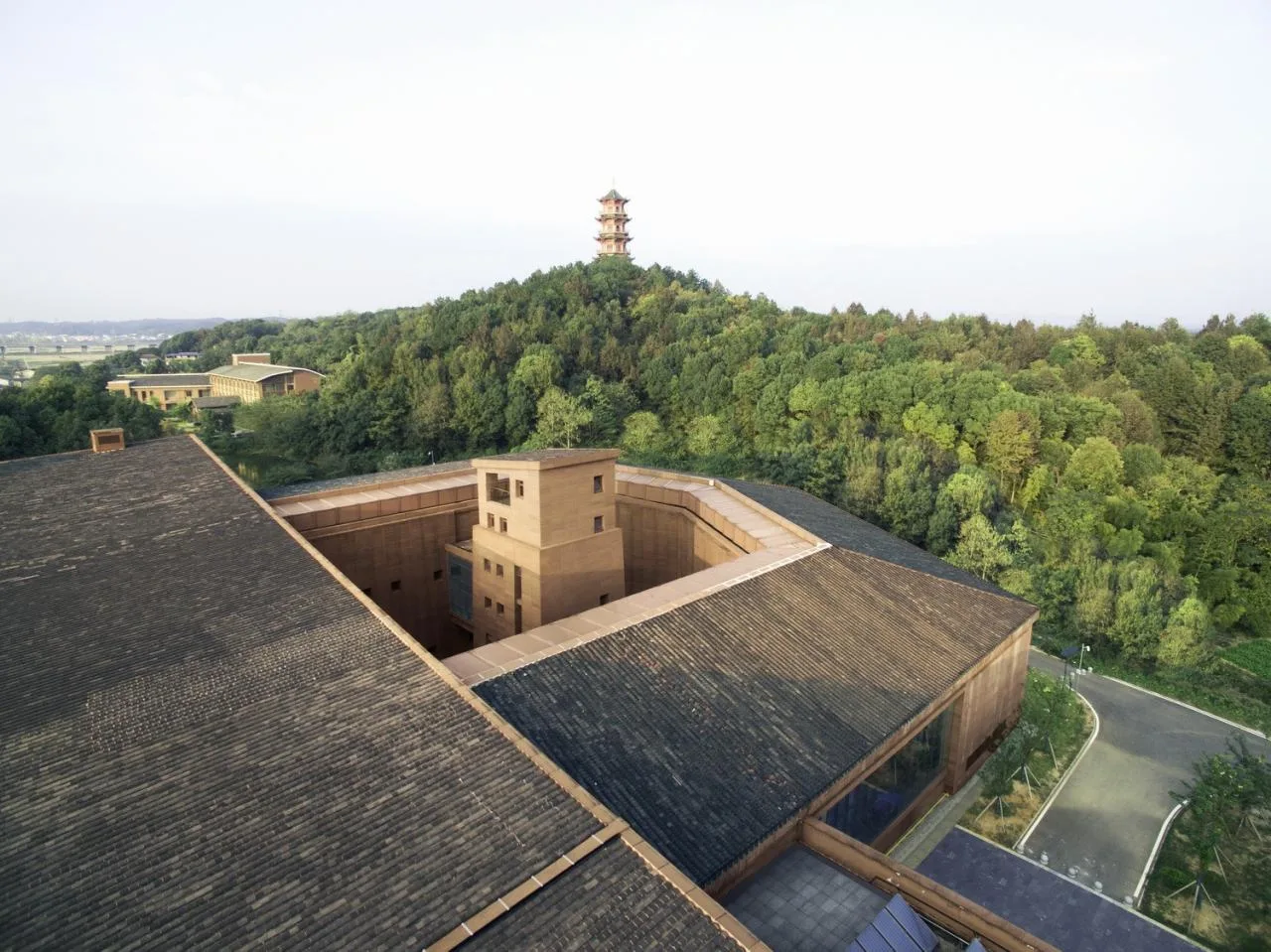 BIM Architecture | Overlaying Emotions, Building Architecture: Tongguan Kiln Site Museum/Luo Jin Studio