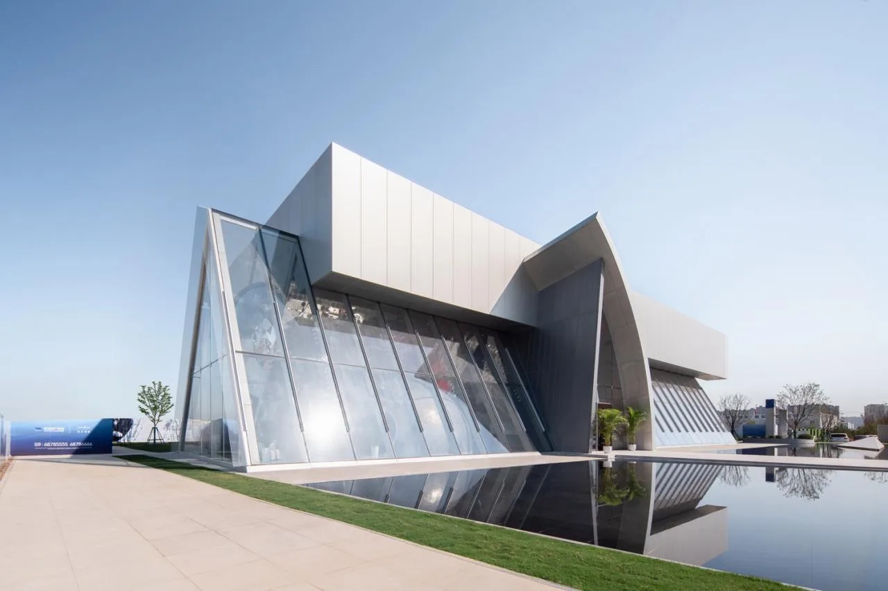 BIM Architecture | Chongwen Langyue Exhibition Center in Jinghe New City, Xi'an/AOE Construction Team