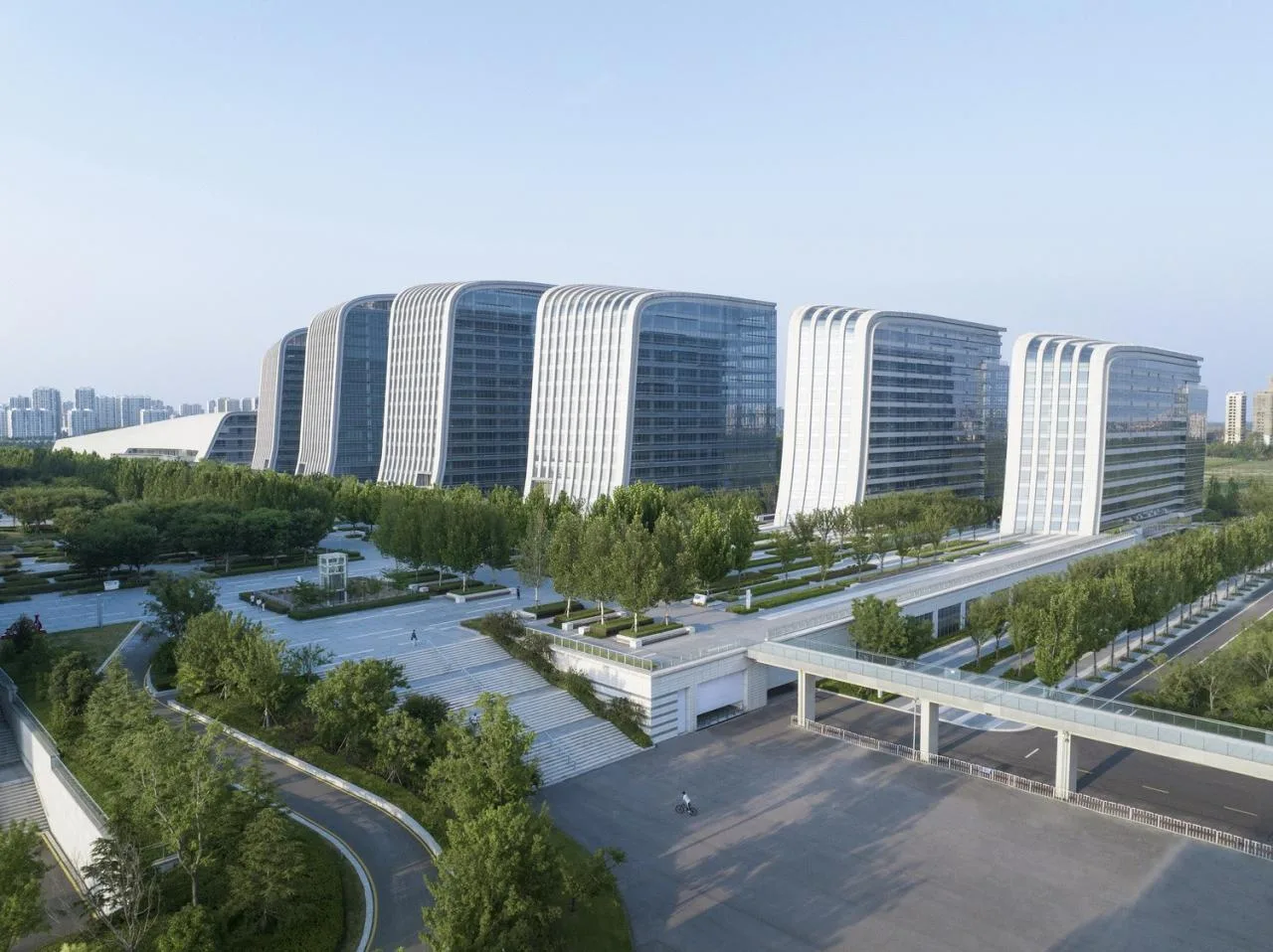 BIM Architecture | High Mountains and Flowing Waters, Inclusive Urban Culture New Business Card - Jining Cultural Center Phase III Cultural Industry Park/Laguarda. Low Architects (LLA)