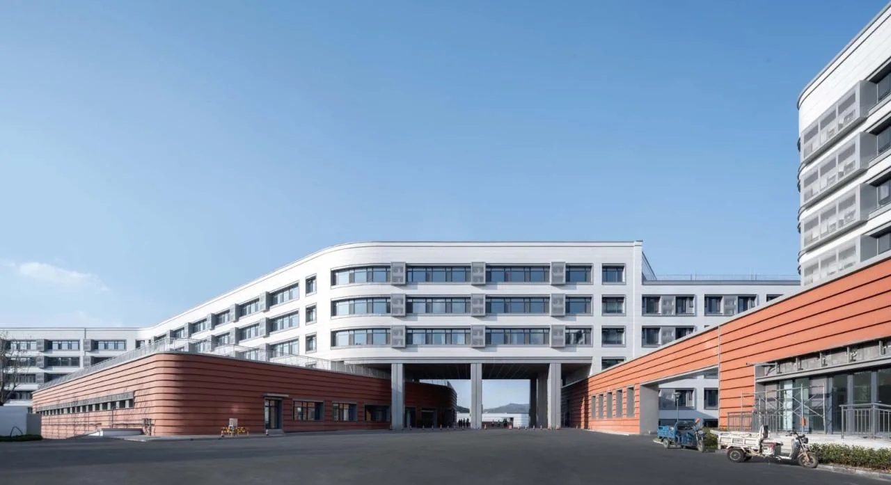 BIM Architecture | Jinan Licheng No.2 Middle School Caishi Campus/Tongyuan Design