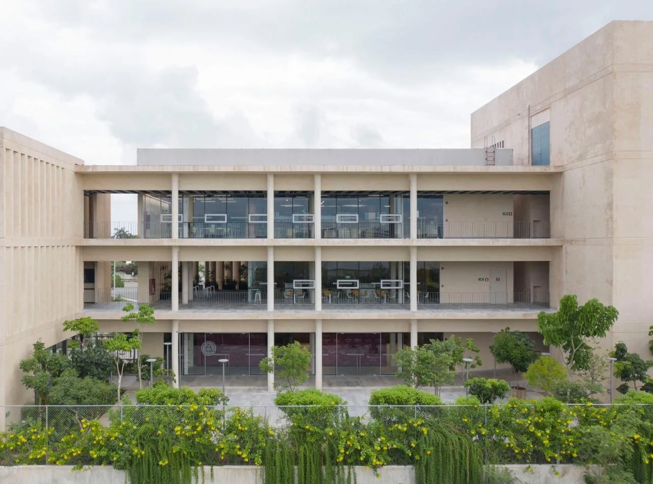 BIM Architecture | Merida Bank and Business School/IUA Ignacio Urquiza Arquitectos