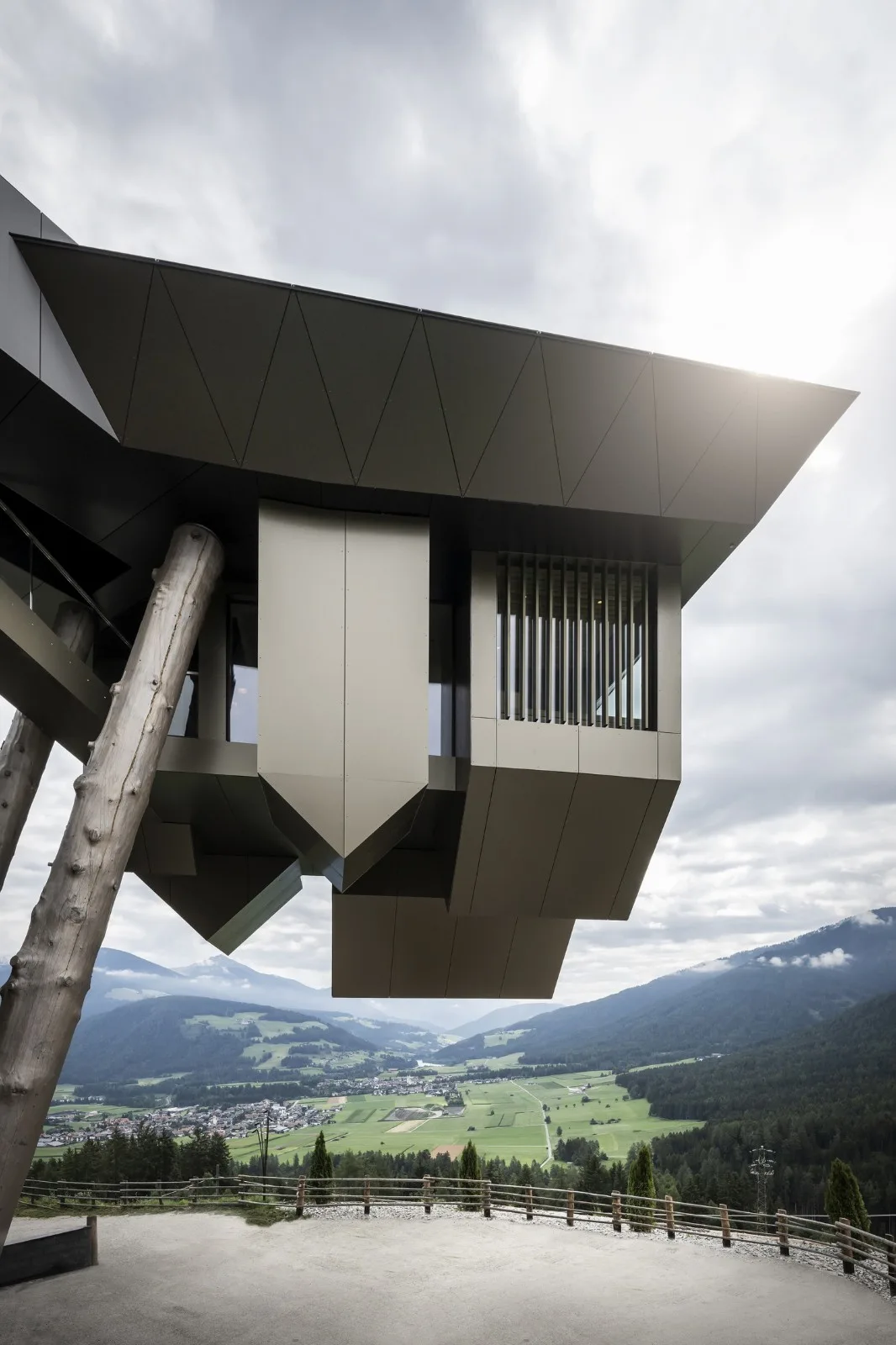 BIM Architecture | 'Inverted' Architecture, Hubertus Hotel Expansion/noa*