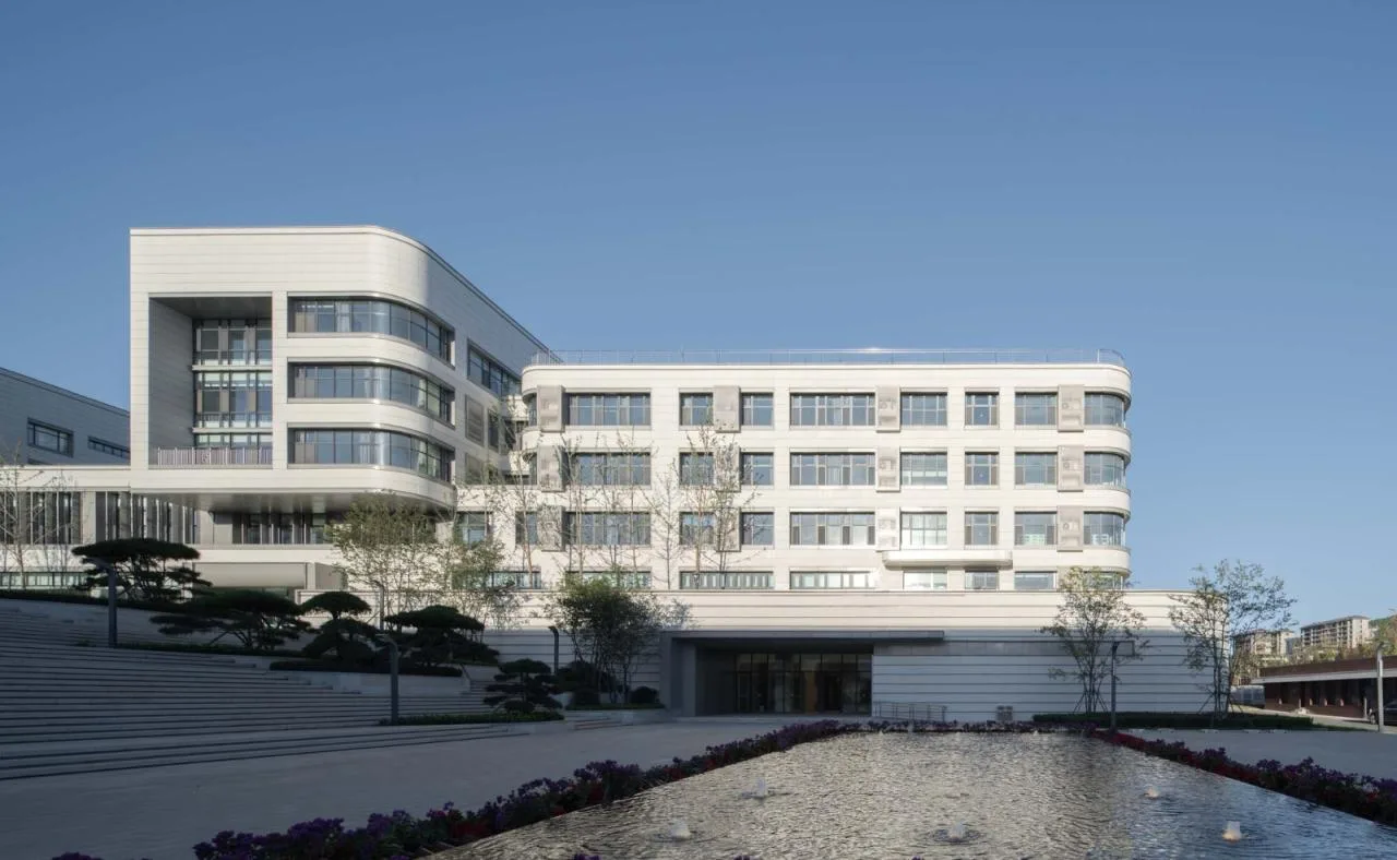 BIM Architecture | Jinan Licheng No.2 Middle School Caishi Campus/Tongyuan Design