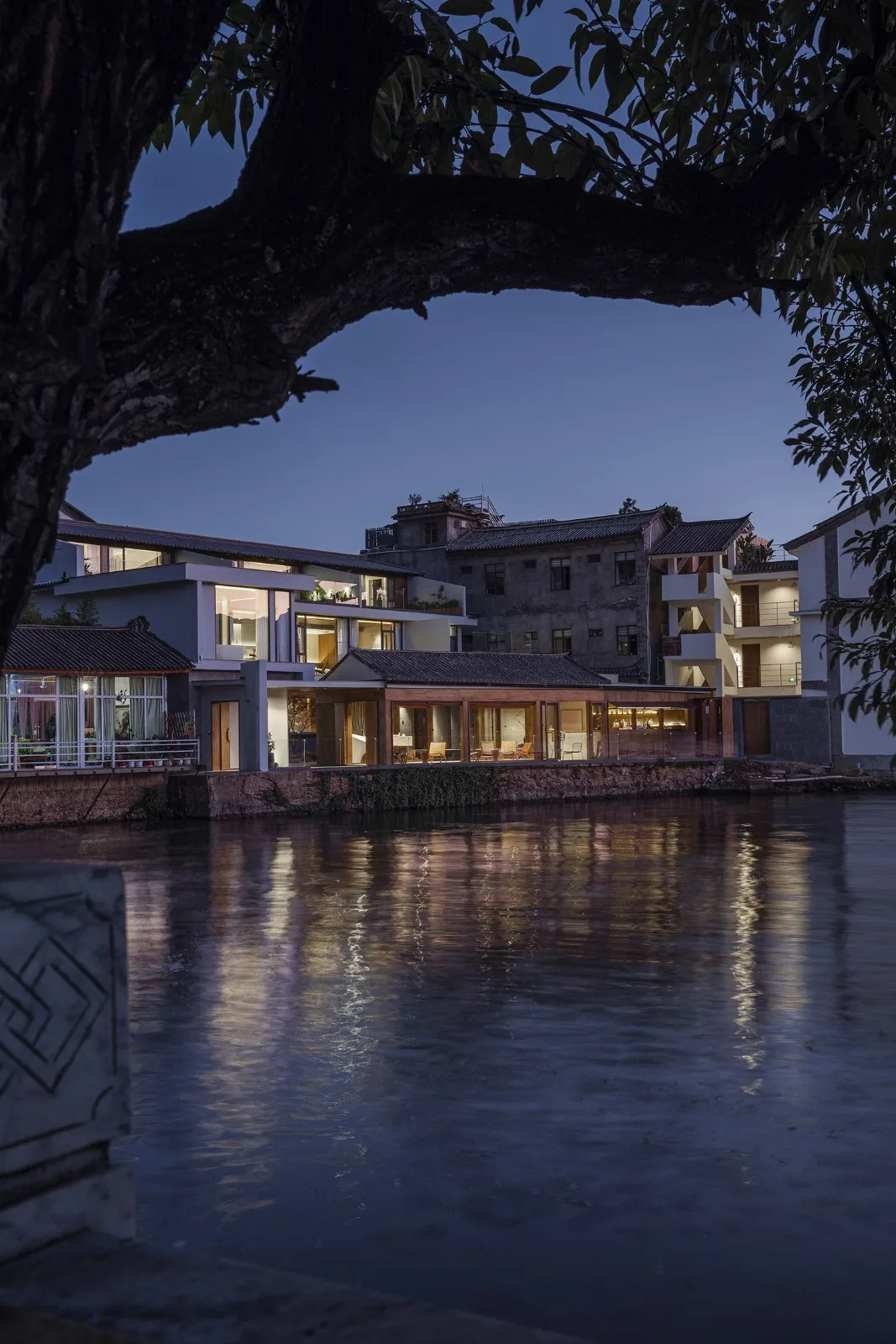 BIM Architecture | Heart Station by the Sea: Design of Dali Shuanglang Taotang Zhi Qiu Resort Hotel/Sanwen Architecture