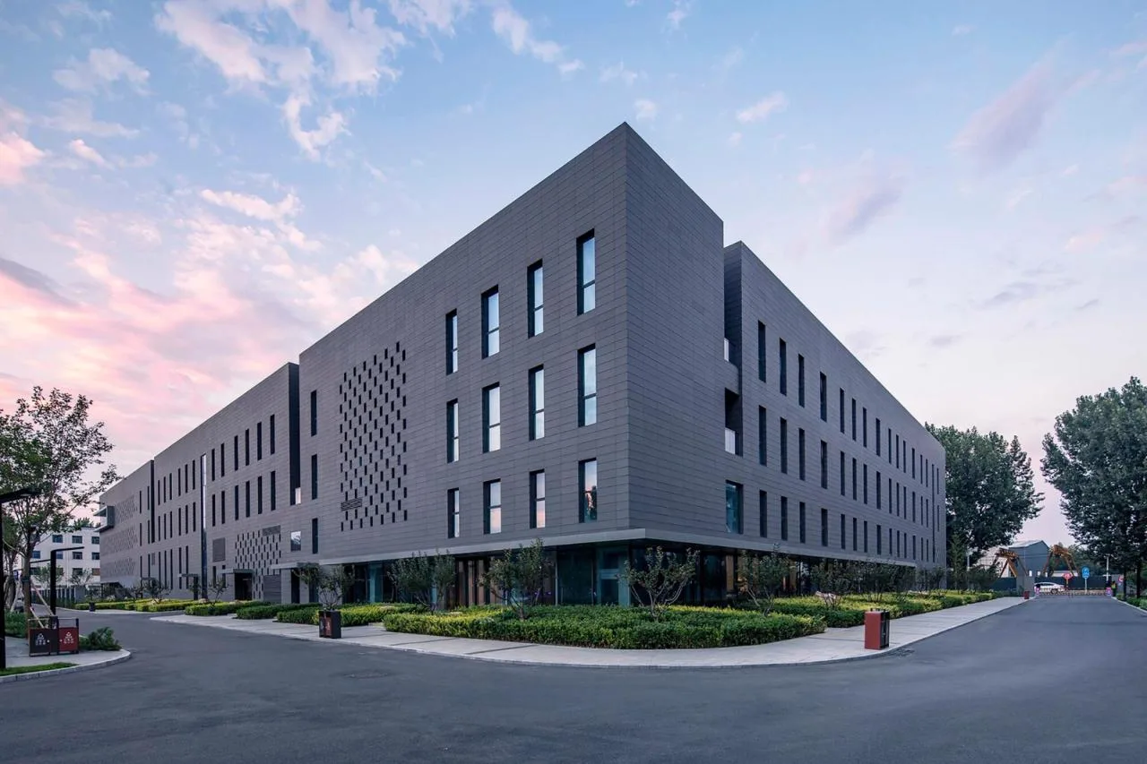 BIM Architecture | Courtyard Facing the Sky - Beijing Tongzhou Lucheng Civic Center/Yidu Architecture